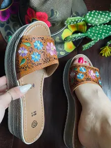 Mexican Leather Sandal. Mexican Embroidered Wedge Heels. Artisanal Embroidered Heels. Mexican Artisanal Wedge Heels. Floral Heels.