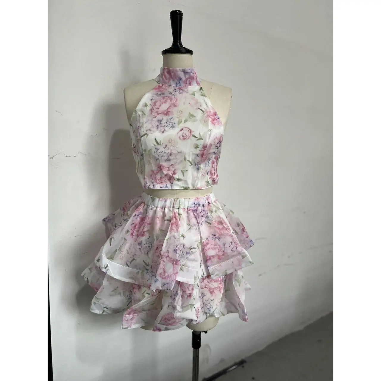 Bareback bow tie tie hanging neck top an