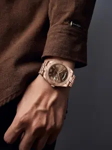 Business and party-style men's and women's luxury wristwatch. Wristwatch, 40mm rose gold dial, stainless steel strap, rotatable quartz mechanical watch, standard water resistance function, large-sized luminous dial, top-quality style wristwatch.