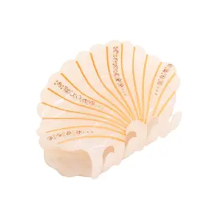Shell Hair Claw Clip