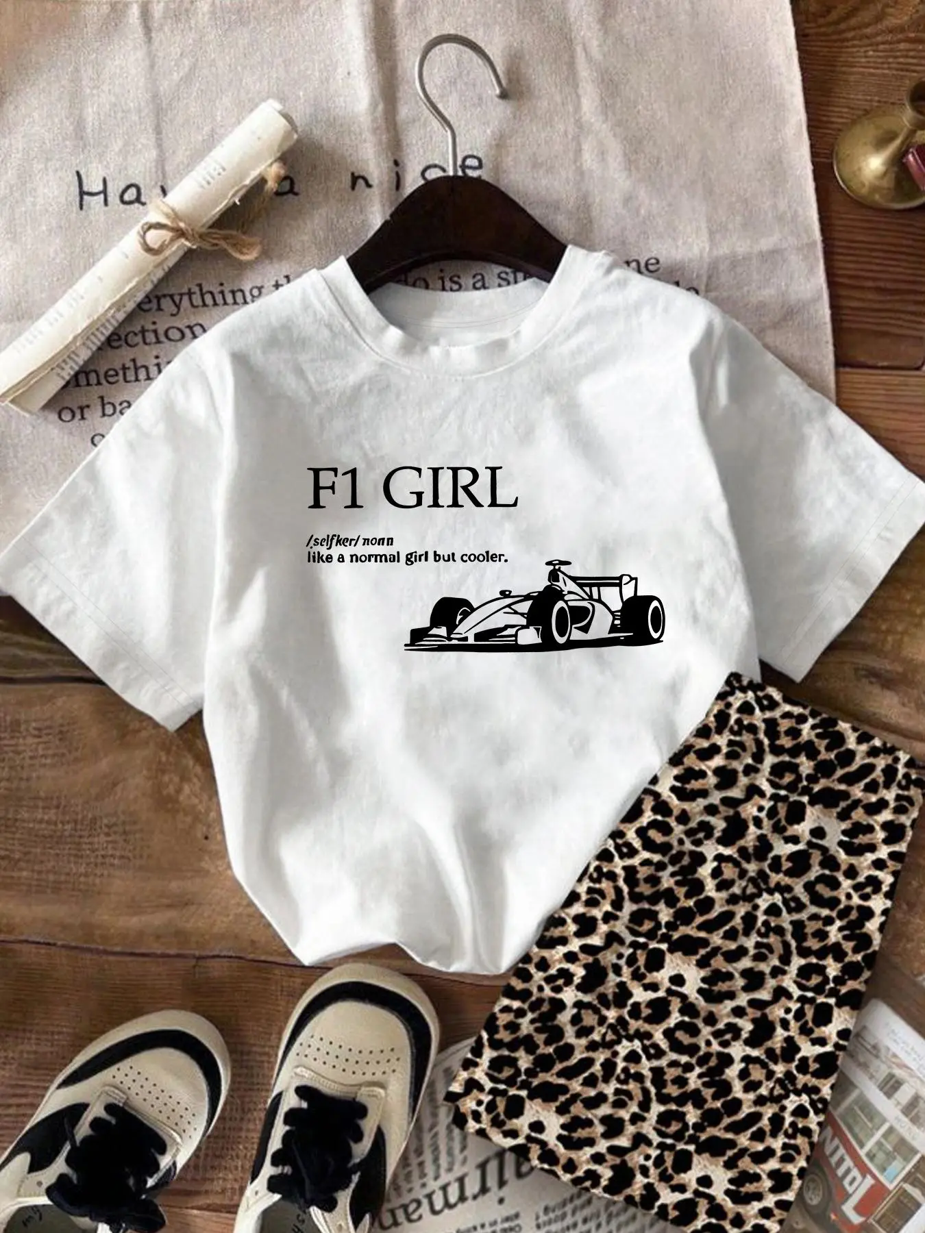 Women's Race Car Print Round Neck Tee, F1 Girl T-shirt, Casual Short Sleeve Crew Neck Fitted T-shirt for Daily Wear, Ladies Clothes for All Seasons, Casual Chic Top, Casual Fashionable Top, Top, Womenswear