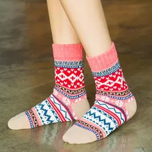 5 Pairs Warm Vintage Pattern four Seasons Crew Socks for Women - Cozy Colorful Socks for Cold Weather ﻿