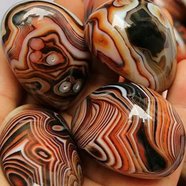 Natural Smooth Madagascar Agate Stone Healing Specimen