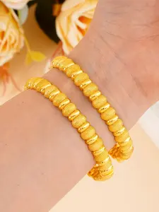 Hollow Cuff Bracelet for Women, Casual Dating Accessory, Handmade Ethnic Style, Perfect for Weddings and Special Occasions