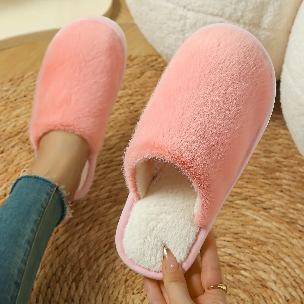House Slippers for Women Men ,Womens Mens Slippers with Non-slip Sole Slip On for indoor & Outdoor.Portable Slippers for Home Travel Hotel,Winter Warm Slippers Footwear Shoe Slide Comfort, Couple-style slippers White