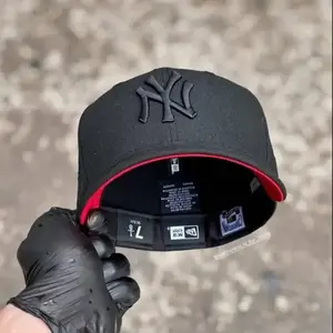 New Era New York Yankees 1996 World Series Black Red Fitted Hat, Classic Flat Brim Baseball Cap Streetwear, Premium Snapback Hat For Men Women, Gorras Para Hombres