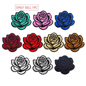 Valentine's Day Romantic Rose Floral Embroidery Patch, Embroidered Floral Design, Heat Resistant Glitter Bottom, DIY Supplies, Perfect Gift for Friends & Family