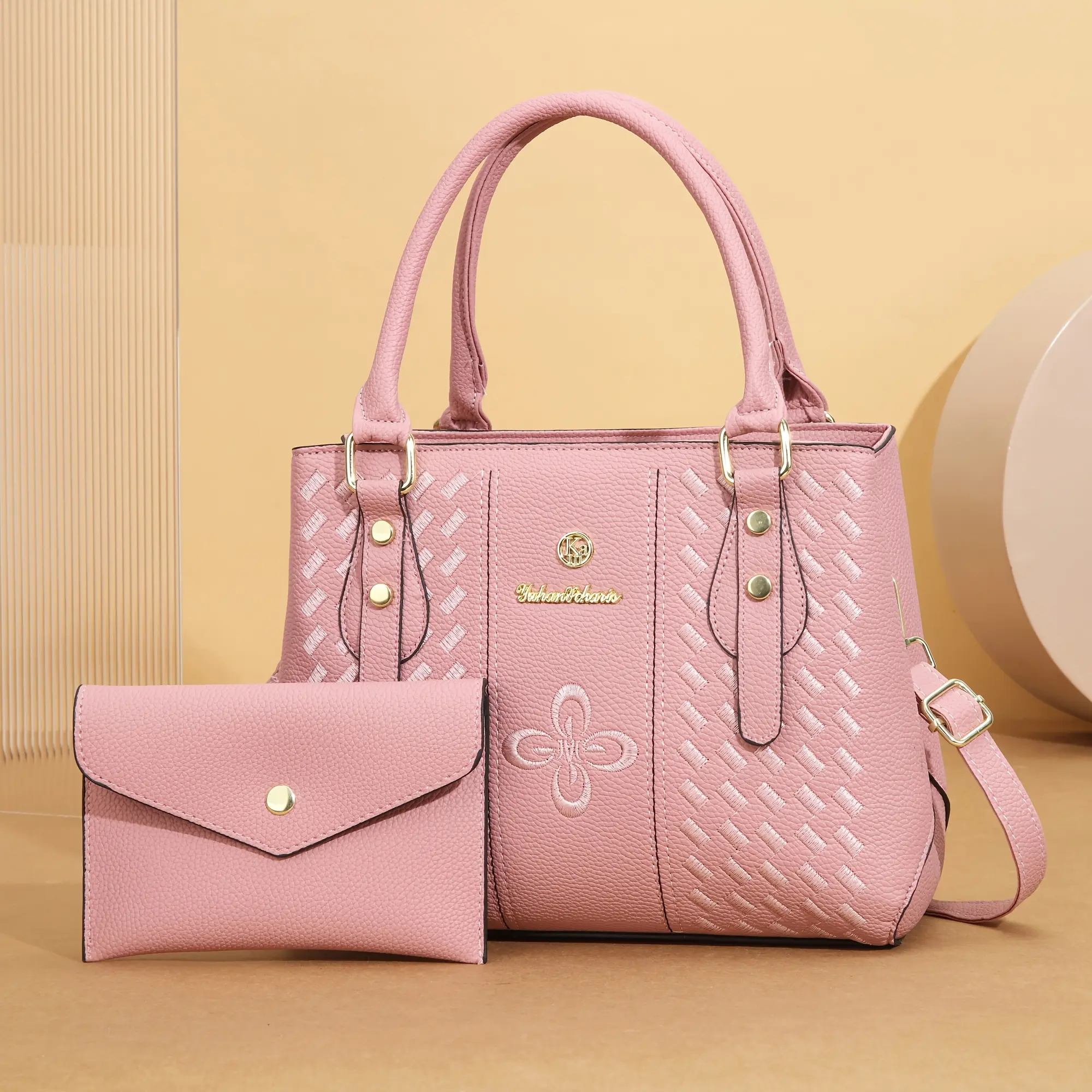 Can be carried and crossed to give away mother's bag, family's handbag, women's simple new style diagonal cross bag, fashionable and versatile, large capacity single shoulder women's bag, gratitude gift set, multi piece set