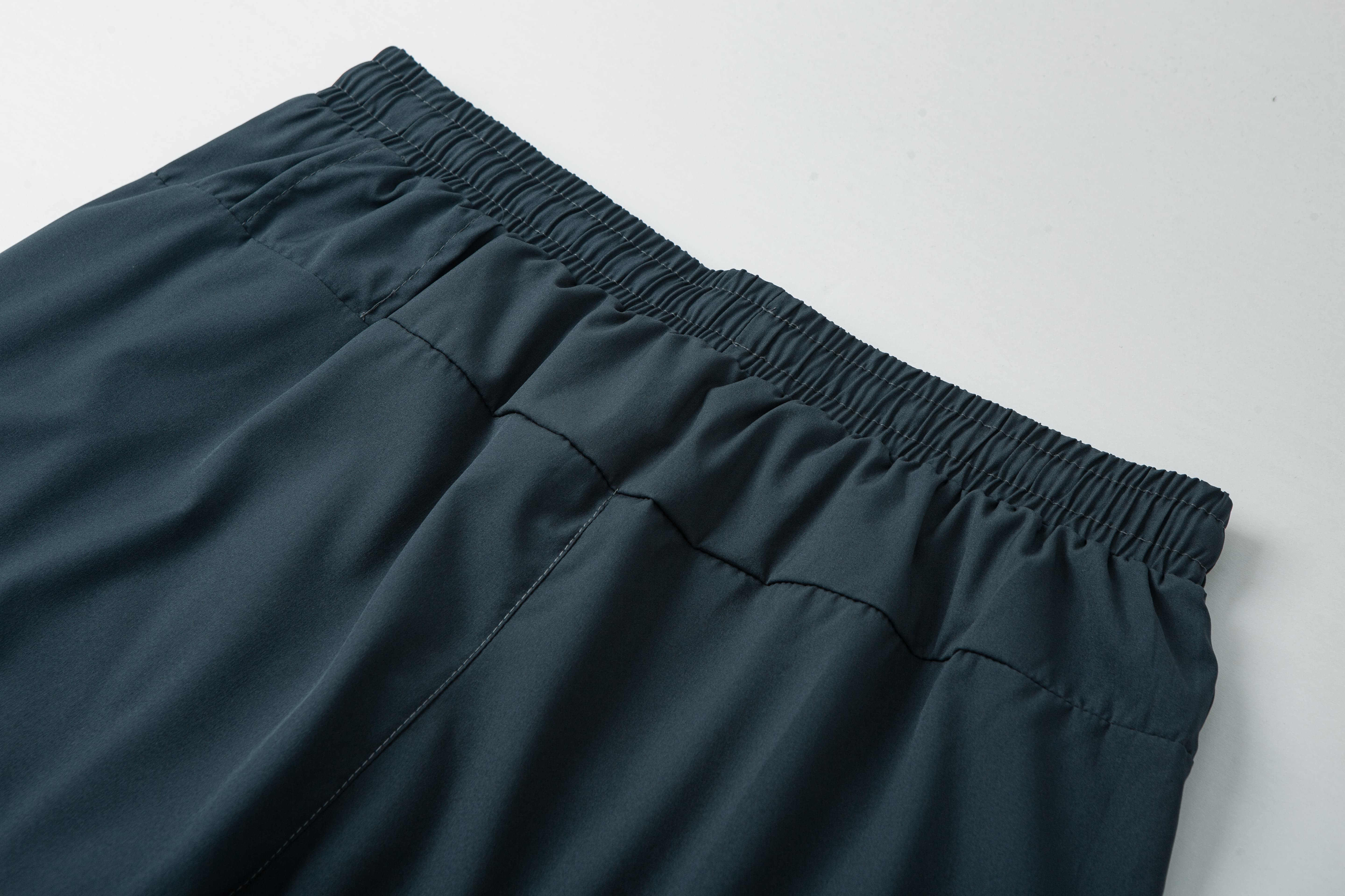 Men’s 2-in-1 Slim-Fitting Polyester-Elastane Blend Athletic Leggings - High Stretch, Quick Dry, Anti-Friction, Breathable, Plain, All Seasons, Multi-Functional Pockets (Father’s Day Gift for Active Dads) - Suitable for Gym, Jogging, Polyester Blend