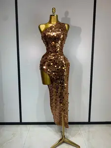 Carmen One-Shoulder Gold Sequin Bodycon Dress – High Slit Evening Outfit