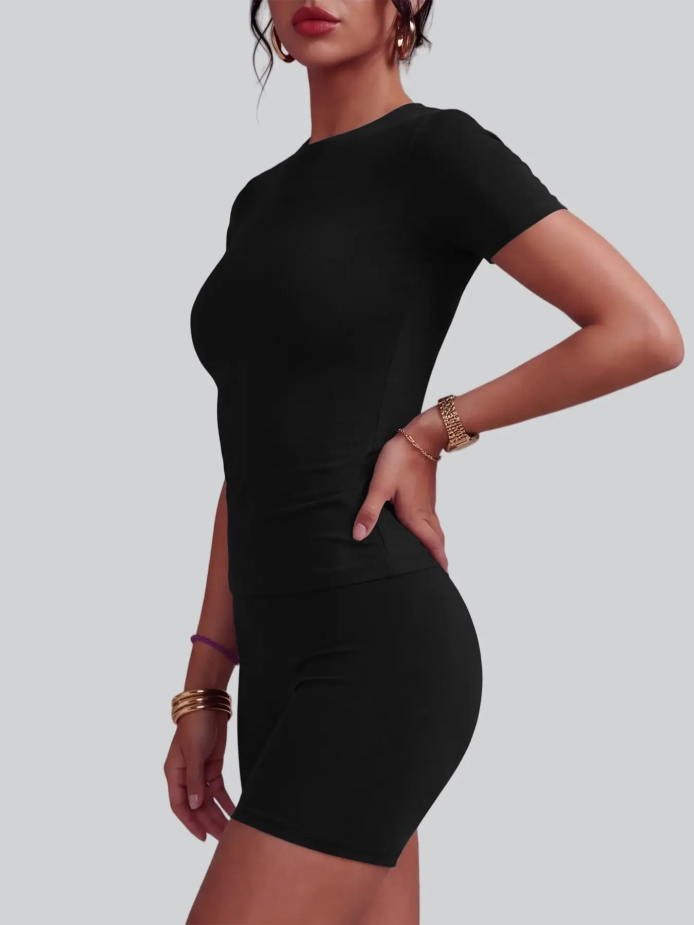 Women's Fitted Short Sleeve Workout Top, Moisture-Wicking Sport T-Shirt, Yoga and Pilates Shaping Athletic Wear, All Seasons