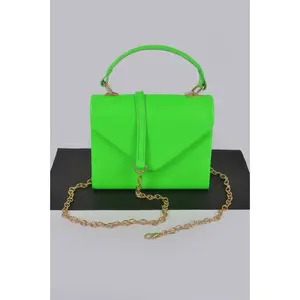 Boxy Clutch