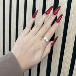 Anillo delicado con piedra en plata 925