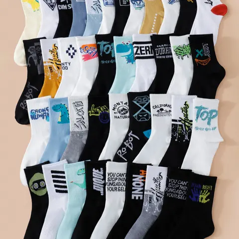 Men's Streetwear Fashion Graffiti Letter Mid-Calf Athletic Breathable Comfy Letter Print Socks, 5 Pairs Random Color, All Season Moderate Fabric, Casual Daily Wear