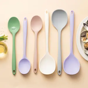 1pc Non-Stick Silicone Ladle Spoon Flexible Scoop Spoons Curved Handle Heat Resistant Round Scoop Cooking Utensils Kitchen Tool