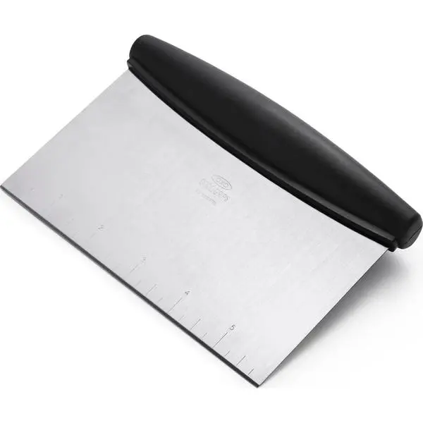 OXO Good Grips Multi-Purpose Scraper & Chopper | Dough Cutter For Pizza, Bread And Cookie Dough, Multi-Purpose Vegetable Chopper, Dishwasher-Safe, Pastry Scraper