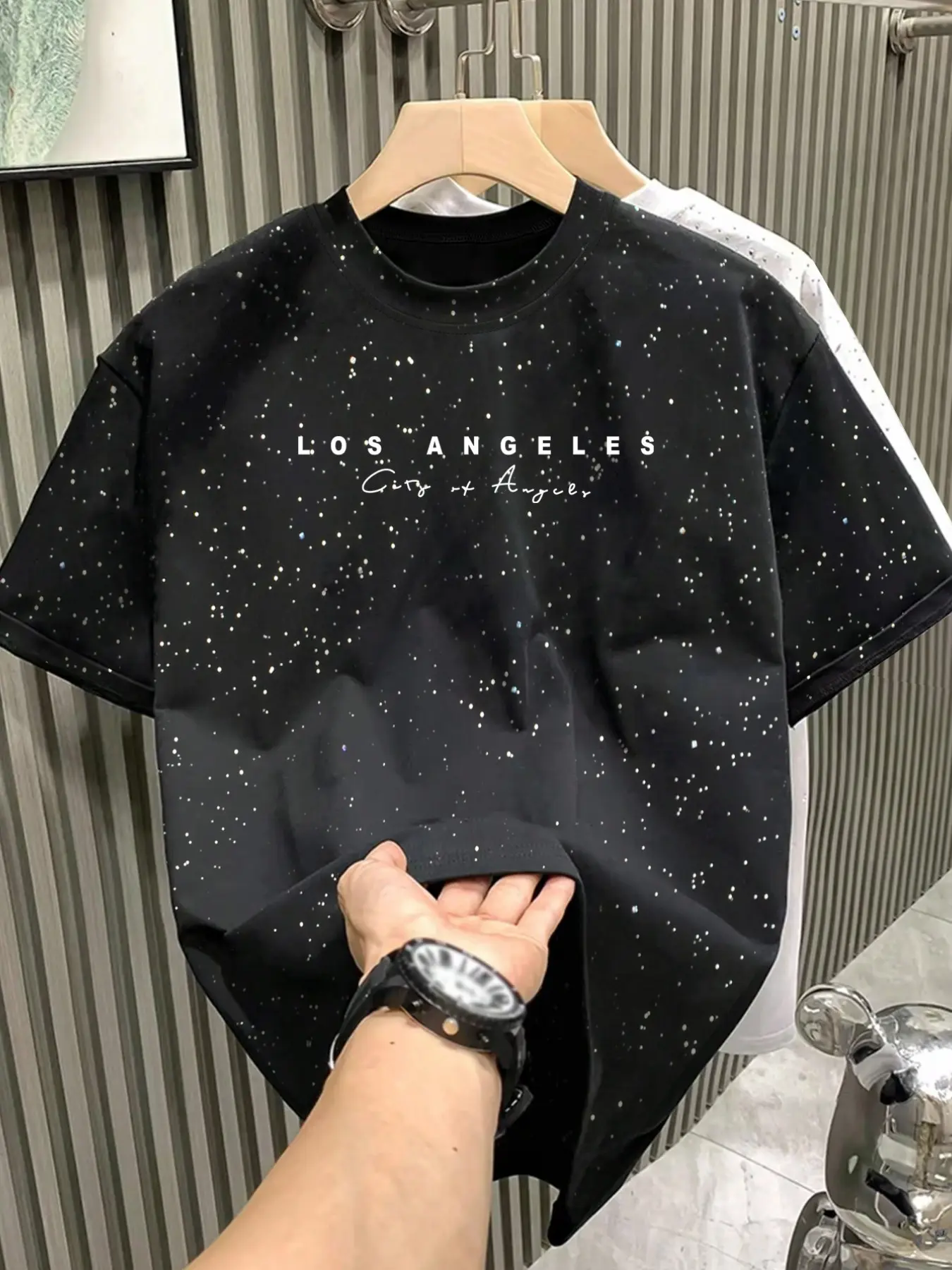 New Men's Black Galaxy Splatter Graphic "Los Angeles" Letter Printer Round Neck Tee, Loose Modern Edgy Streetwear Casual Style T-Shirt, Men's Tops For Everyday Wear, Perfect For Summer Workouts, Summer Arrivals For Men, Apparel T Shirt