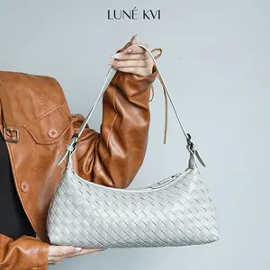 LUNÉ KVI Light Luxury Minimalist Handwoven Crossbody Bag for Women, Versatile and Elegant Crossbody Bag, Exquisite and Fashionable Half-Moon Shoulder Bag