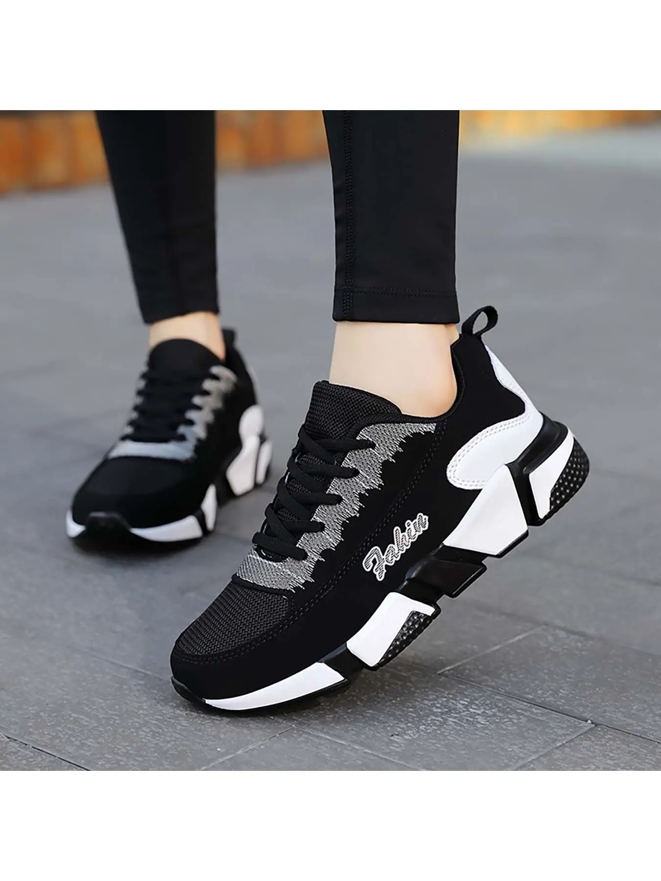 Women's Lightweight Breathable Chunky Sneakers | Cushioned and comfortable, essential for daily commuting, non-slip and wear-resistant, a thoughtful choice for Christmas gifts, Thick Soled Sneakers, Trendy Walking Sneaker