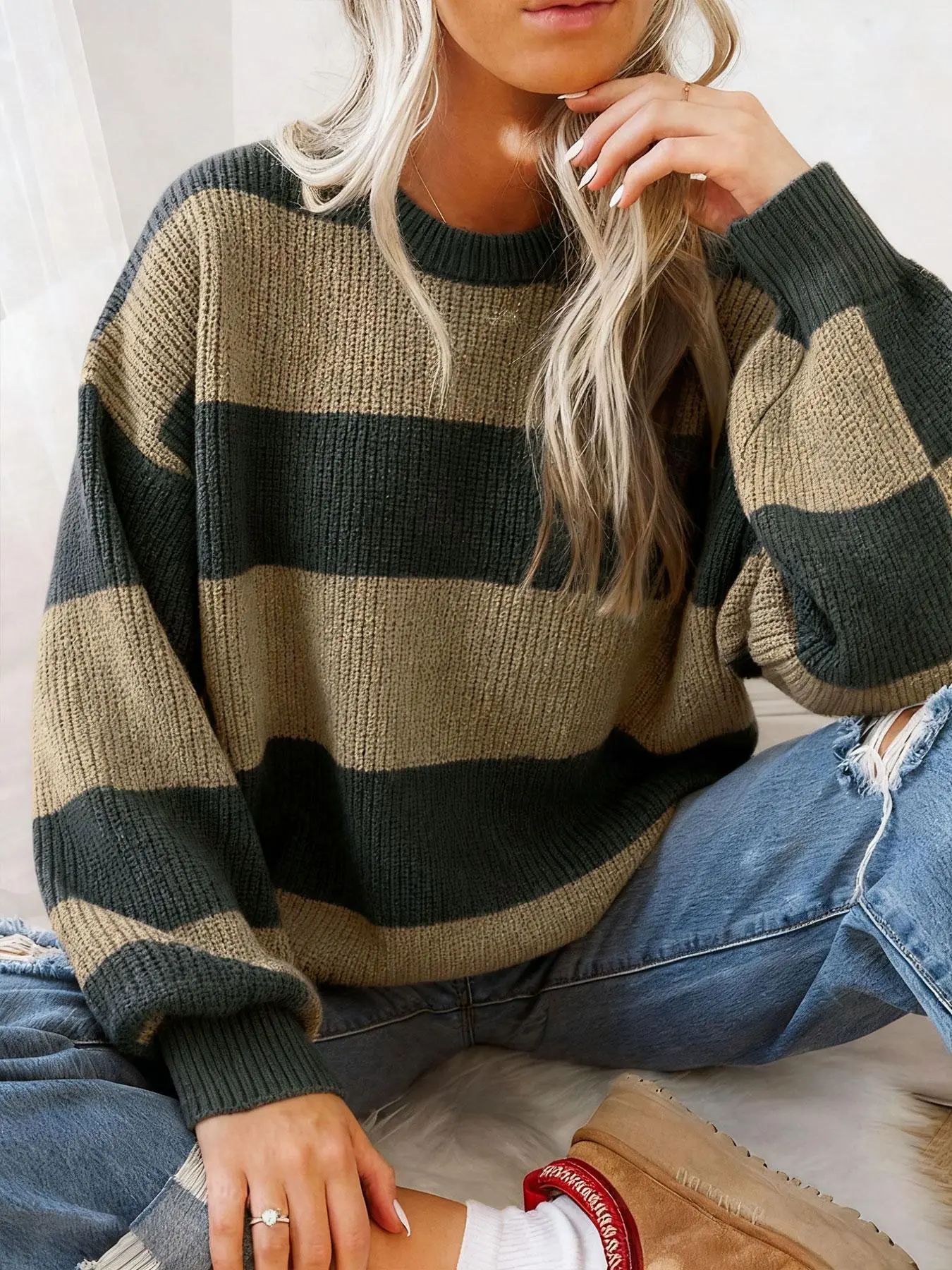 Women's Casual Loose-Fitting Sweater, Round Neck Striped Knitwear for Fall & Winter, Y2K Style Long Sleeve Pullover