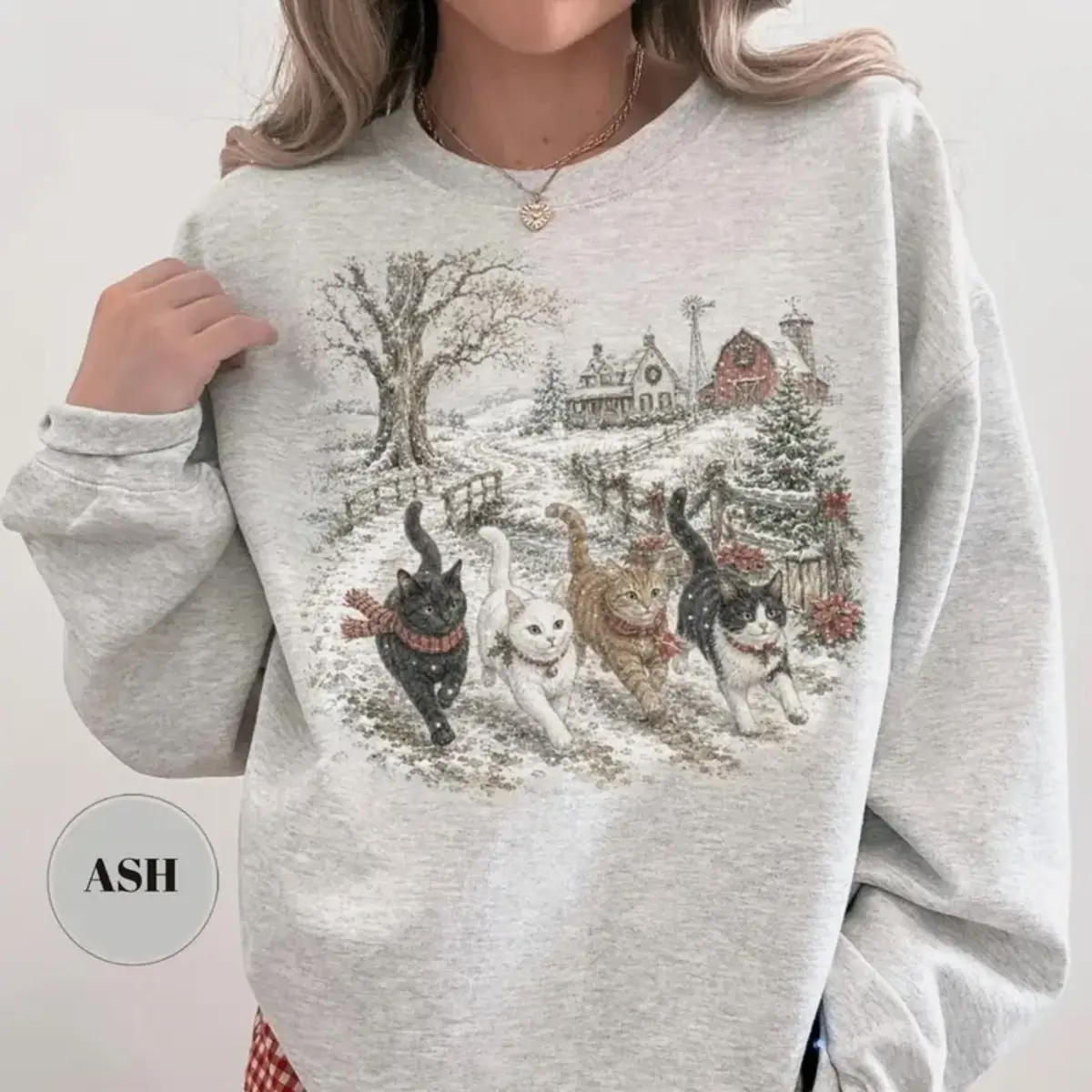 Christmas Cats Winter Farm Sweatshirt - Four Cute Cats Running Through A Snowy Country Scene With Decorated Christmas Tree , Red Barn And Rustic Farmhouse , Vintage Holiday Pullover For Women , Christmas Gift For Cat Moms And Feline Lovers