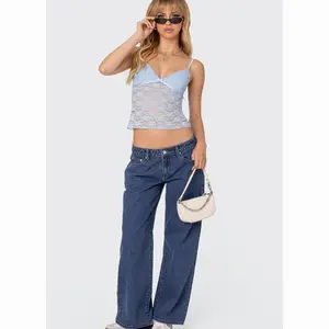 EDIKTED Petite Raelynn Washed Low Rise Jeans - 100% Cotton Loose Fit Summer Denim for Comfort and Style