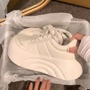 Ugly-cute big-toe loafers for women, 2026 spring new model, popular online, thick-soled height-increasing casual sports sneakers