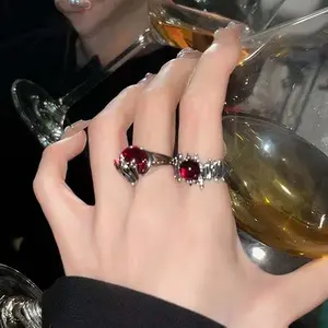 Punk Gothic Red Crystal Heart Rings for Women Vintage Metal Liquid Irregular Thorns Geometric Ring Aesthetic Y2K Jewelry Gift
