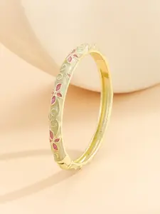 Traditional Beijing Cloisonné Bracelet, Floral Design Jewelry for Women, Fashionable Ladies' Accessory, Handcrafted Craftsmanship, Elegant Bangle