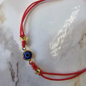 Pulso Amuleto de hilo rojo Ajustable-Adjustable Red String Amulet bracelet