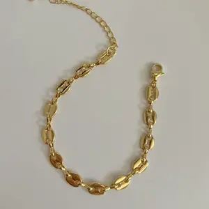 Elegant Gold Color Chain Bracelet with Interlocking Links and Secure Clasp for Everyday Wear