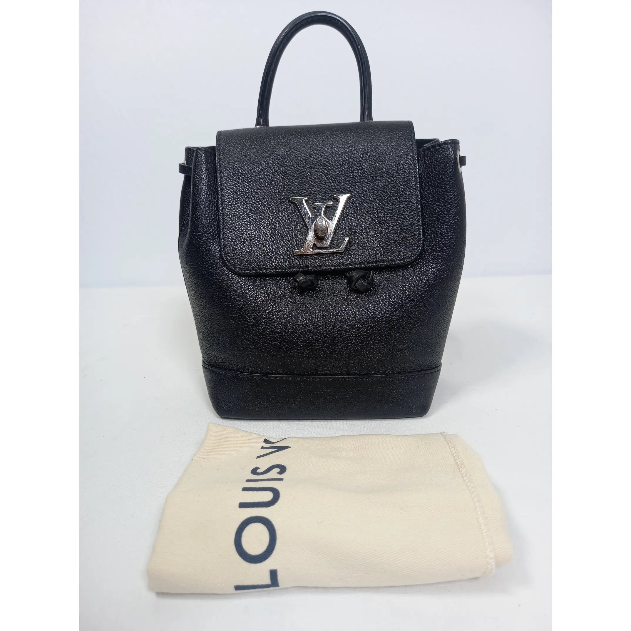 Pre-owned Leather Backpacks M0804P13 Louis Vuitton Calfskin Lockme Backpack Black (JP)