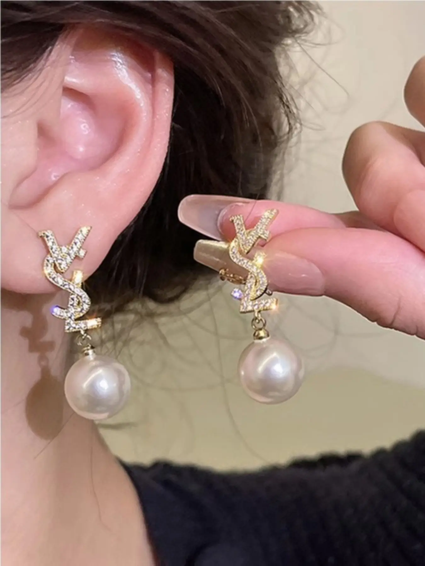 Elegant Pearl Earrings for Women, High-End Luxurious Style, Perfect for Parties, Festivals, New Year, Daily Wear, Ideal Gift