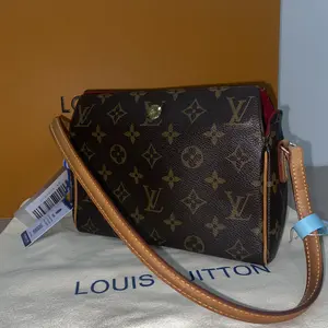 Pre-owned Louis Vuitton Monogram Recital Crossbody Bag