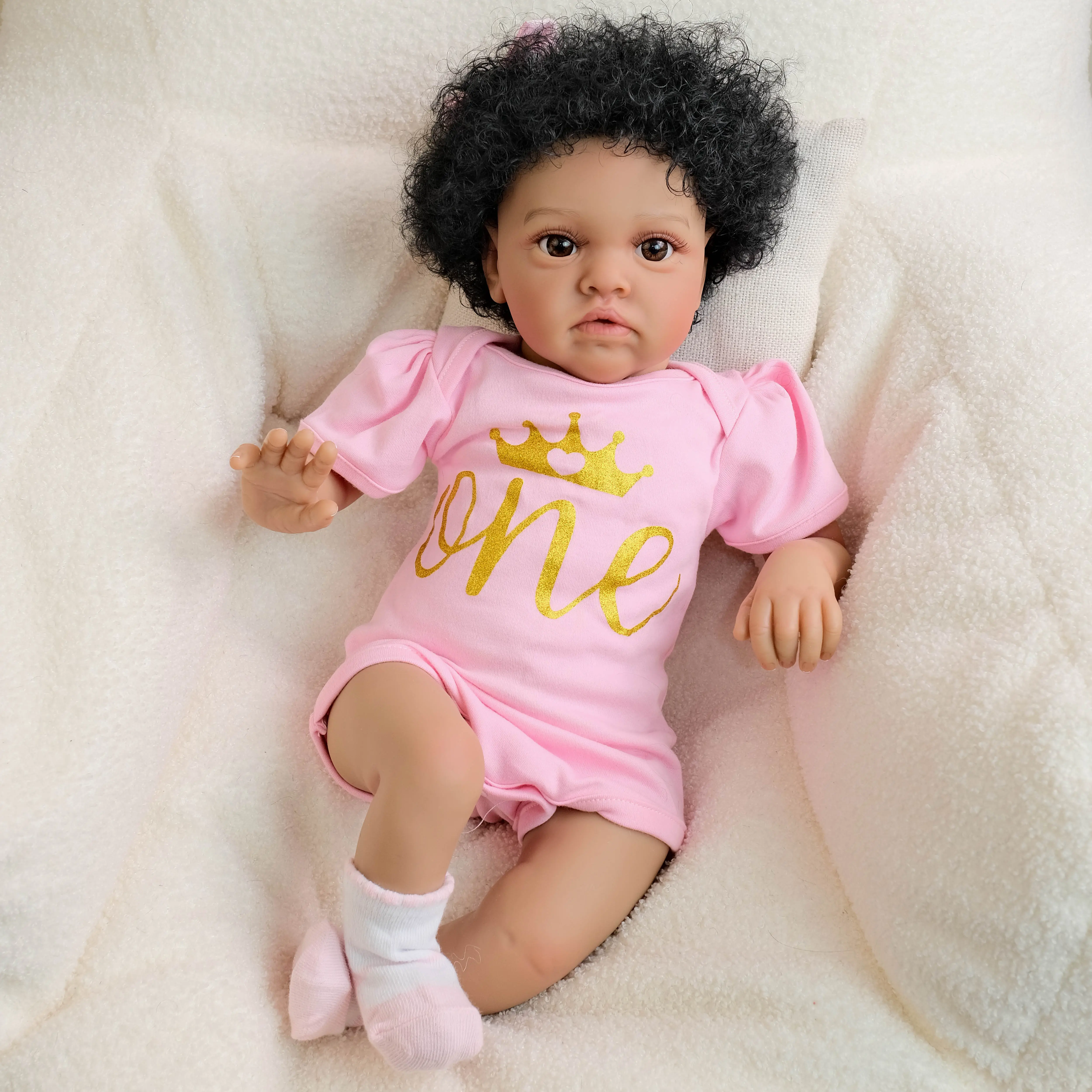 Lifelike Reborn Baby Dolls Black 20inch Realistic Newborn Real Life Baby Dolls Implanted Curly Hair Vinyl Cloth Body Baby Dolls with Pink Outfit Pacifier Birth year birthday present Certificate Toy Gift for Kids Age 3+ christmas collector