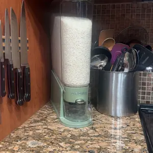 UFORU narrow-mouth sealed grain storage container, 11 lb/22 lb large capacity, BPA-free food-grade materials, insect-proof and moisture-proof, one-press design grain box, suitable for storing grains, beans, pet food, kitchen storage organization essential