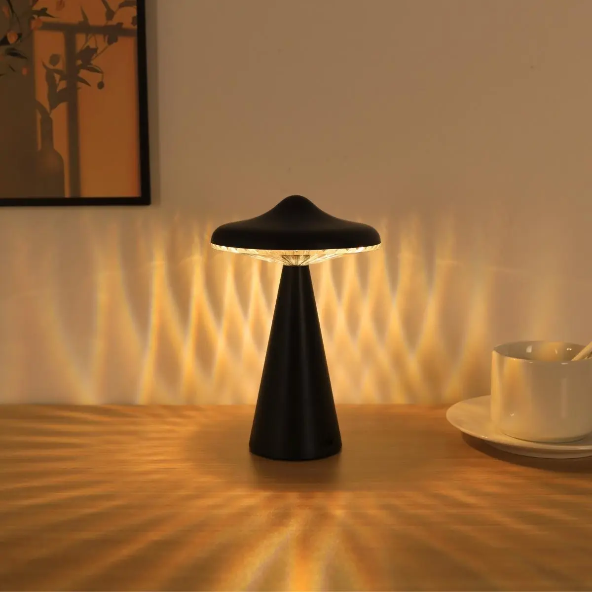 UFO Design Table Lamp, USB Rechargeable LED Desk Lamp, Adjustable Bedside Lamp, Novelty Lighting, Atmosphere Lighting for Bedroom, Living Room, Office and Outdoor Use