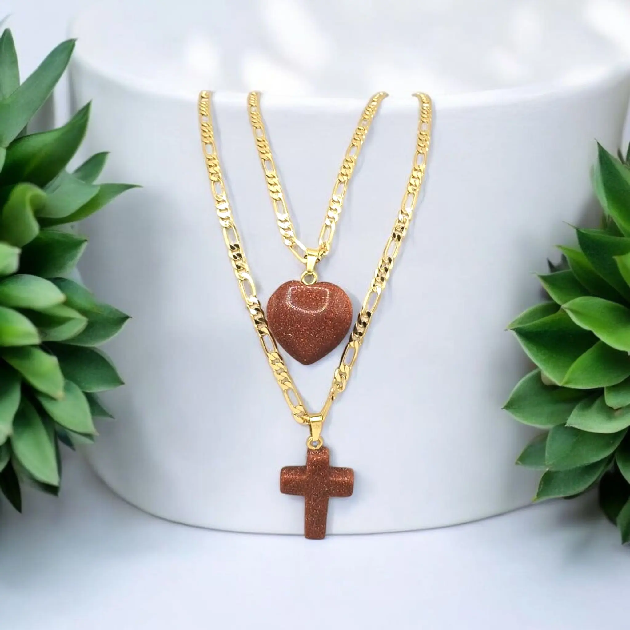 Fashion Venturina Necklace with Cross Pendant & Heart Charm on Gold Chain 3mm 50-inch Chain Length Elegant Unisex Jewelry Accessory