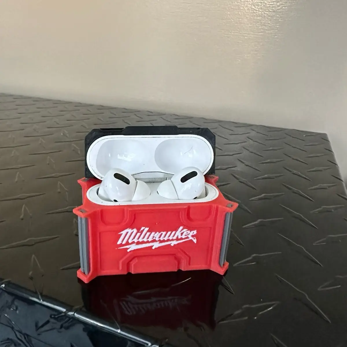 Toolbox-Style Earbuds Case | Rugged 3D Printed Design