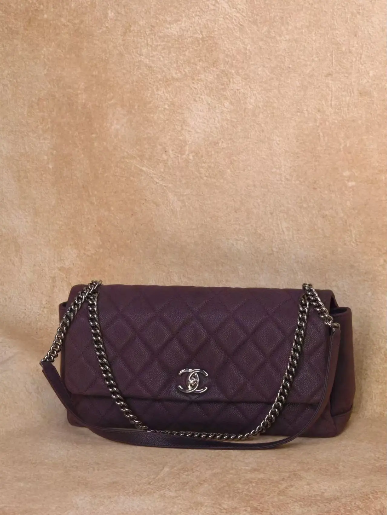 Pre-owned CHANEL purple lady pearly leather crossbody bag Chanel