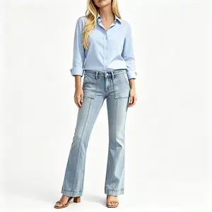 Women's Vintage Light Wash Jeans, Light Wash Stitched Patch Pocket Bootcut Jeans for Women, High Waist Vertical Seam Flared Denim Pants