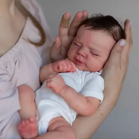 GUESSBELLY Realistic 18inch 46cm Asleep Art Reborn Baby Doll with 3D-paint Skin and Hand painting Visible Veins (Cloth Body, Soft Vinyl Limb) Toy For Girl Kids Birthday Gift