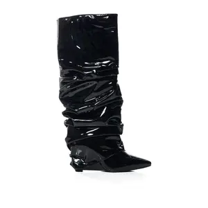 Black Overlapped Boot black boots