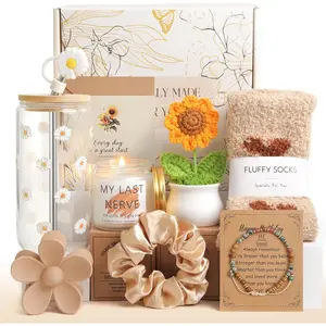 Birthday Gifts for Women, Teen Girls, Her, Unique Happy Birthday Gift Baskets for Best Friend Sister Daughter, Women Mother Gifts Box for Girls Wife Girlfriends, 10pcs Cute Daisy Gift Set(Brown)