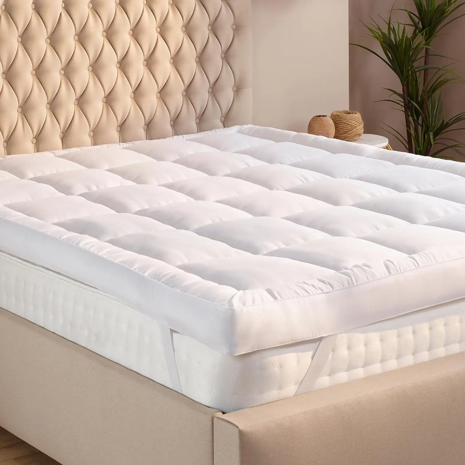US Top Mattress Topper Extra Deep Elastic Straps Cooling Mattress Topper 60x80 inch Quilted Fitted Microfiber Cooling Mattress Topper 100% Microfiber with Hypoallergenic and Stain-Resistant Properties