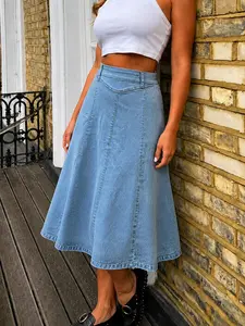 Simple Fashion Washed Denim Midi Skirt, Light Wash, Casual High Waist Loose-Fit, Elastic Fabric, All Seasons, Perfect for Daily Wear and Dates