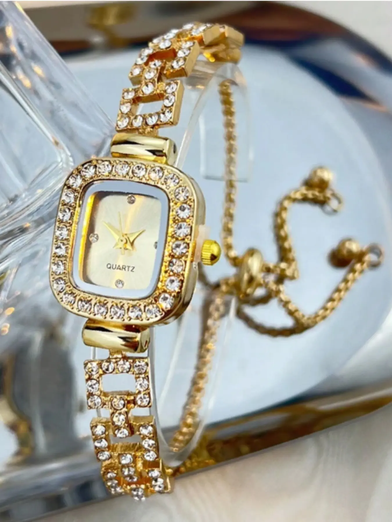 Gold watch rhinestone - TikTok Shop display picture 3