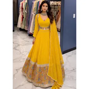 Apurva Lehenga
