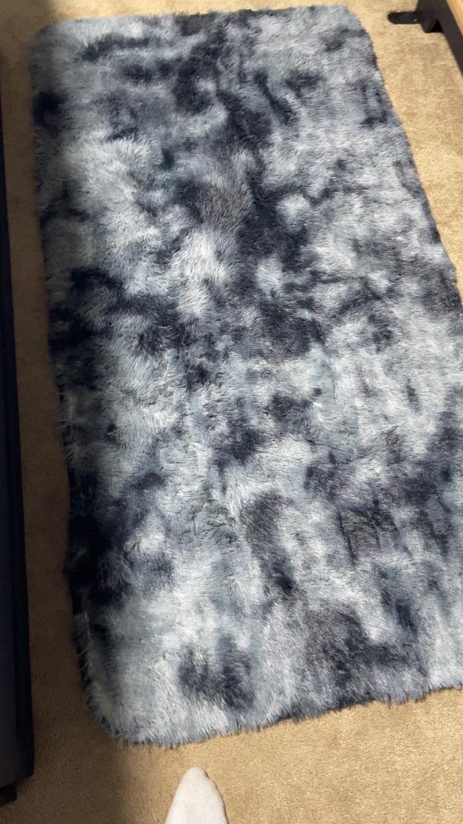 Item: Tie-Dyed Drak Grey , 3*5 feet