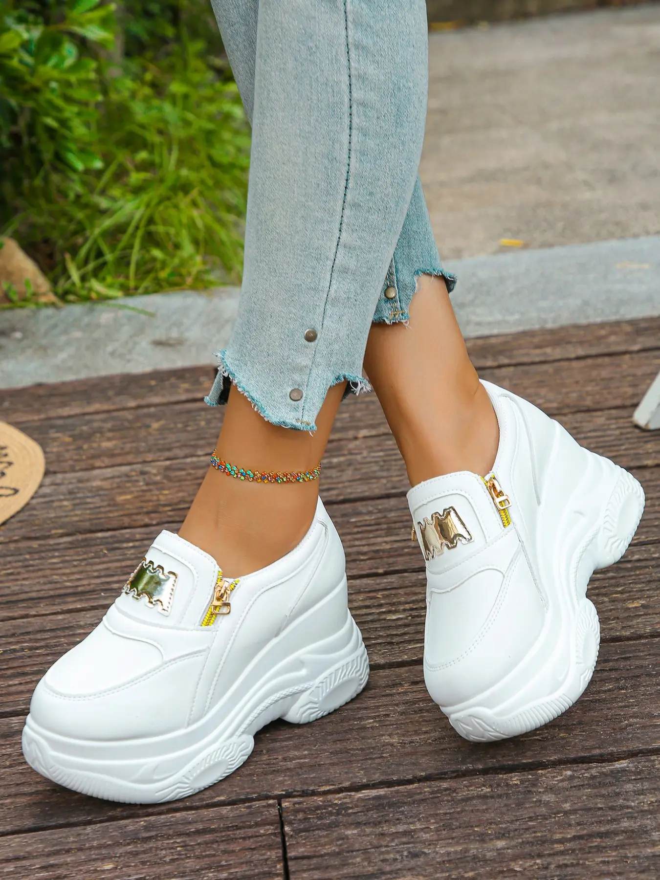 Women's Classic Black & White Wedge Platform Hidden Heel Casual Sneakers, Trending Sneakers, Trendy Shoes, Walking Shoes, All-Match Daily & Commute Shoes, Plus Size Footwear, Comfortable for Formal Occasions & Travel